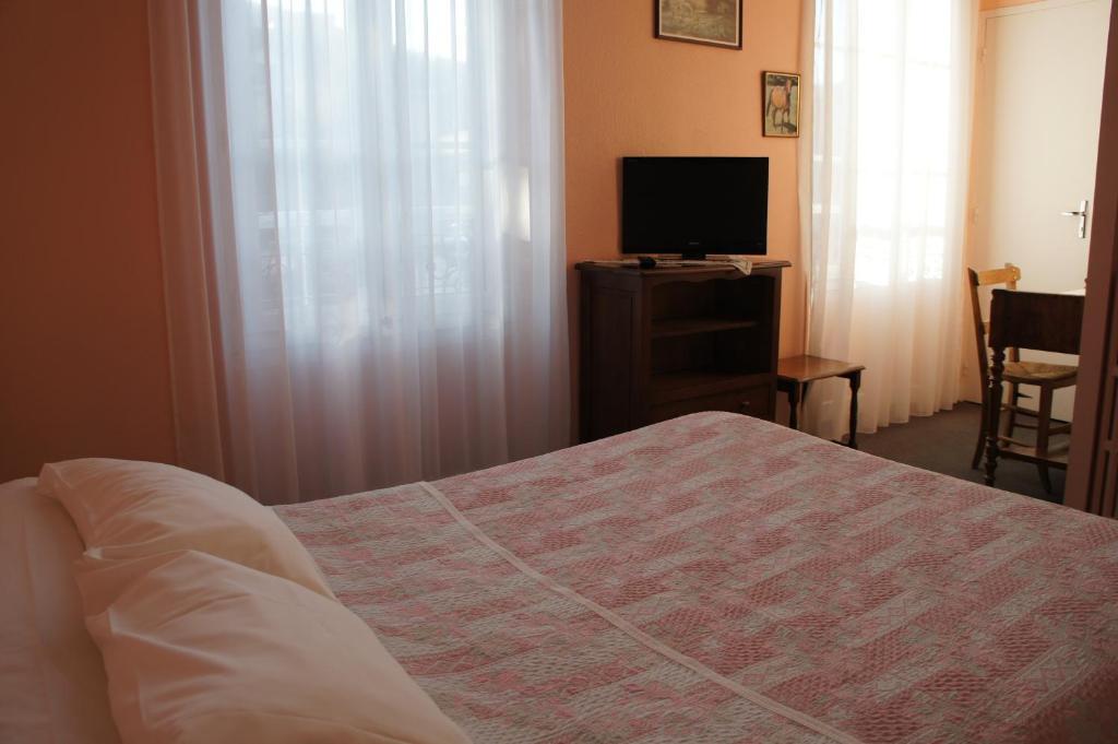 Hotel Le Commerce バニエール・ド・ビゴール 部屋 写真